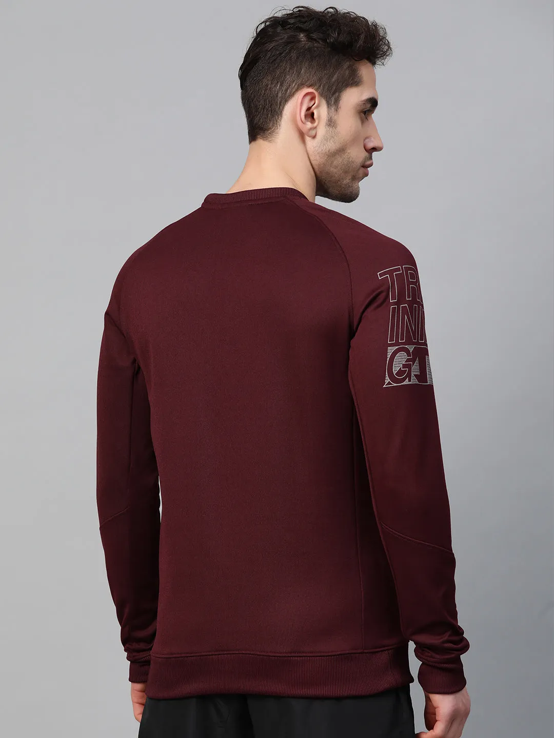 Alcis Men Burgundy Solid Training Sweatshirt with Printed Detail