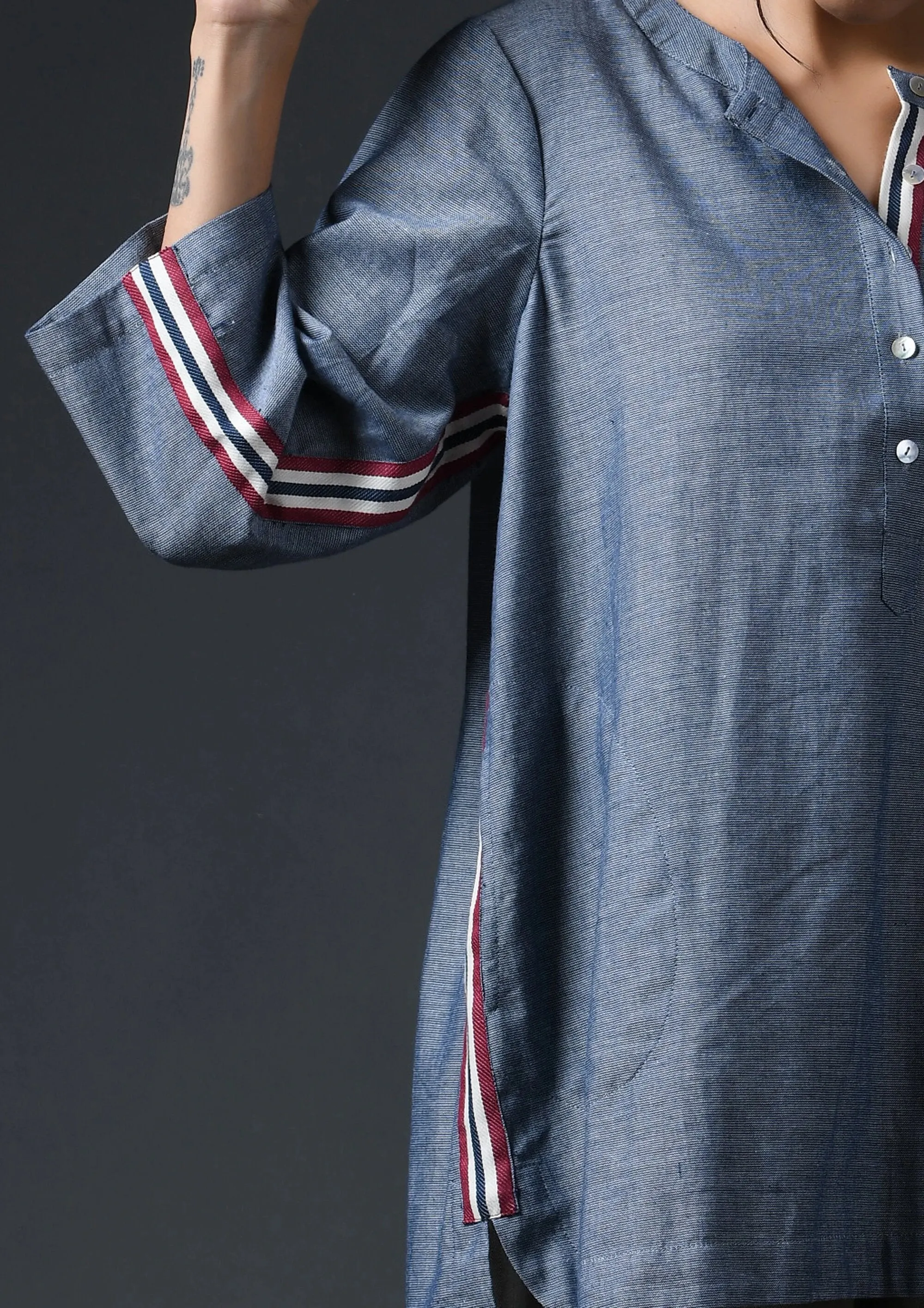 CHAMBRAY TAPE BLOUSE