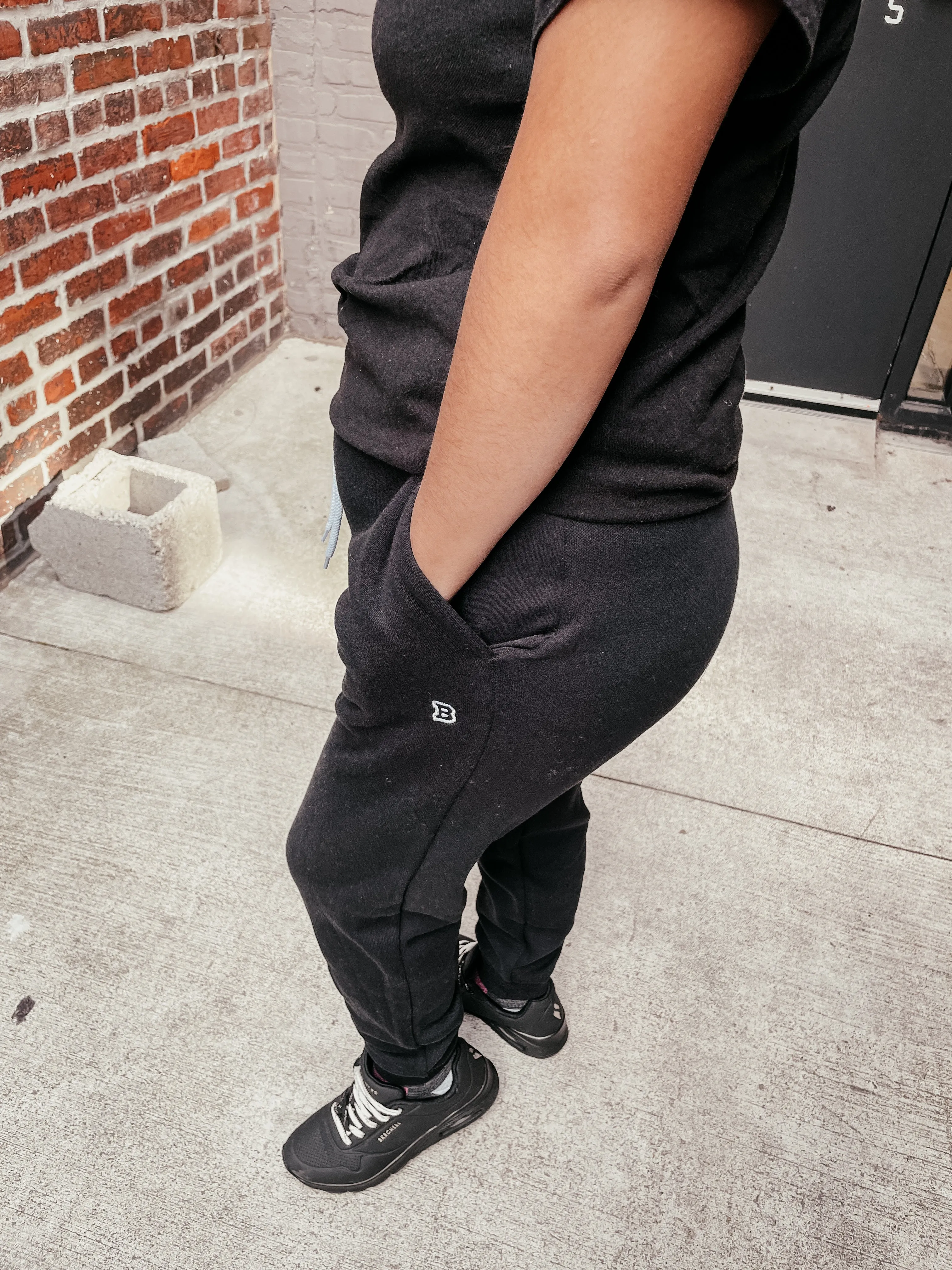 (CLEARANCE) Beacon Threads LOGO Embroidered Adult/Unisex Joggers