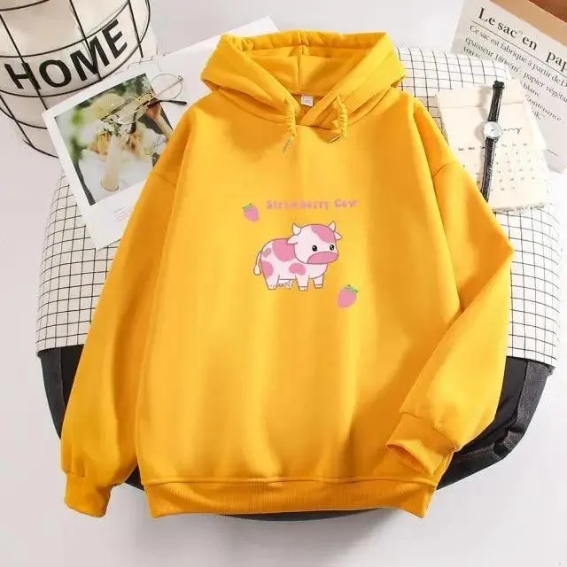 Cool Cow Print Hoodie Strawberry Casual Pullover Oversized Sweatshirt Pullover Sweatshirts for Women Cute Strawberry Cow Print Hoodie Casual Top Aesthetic Clothes For Women Funny Hoodies