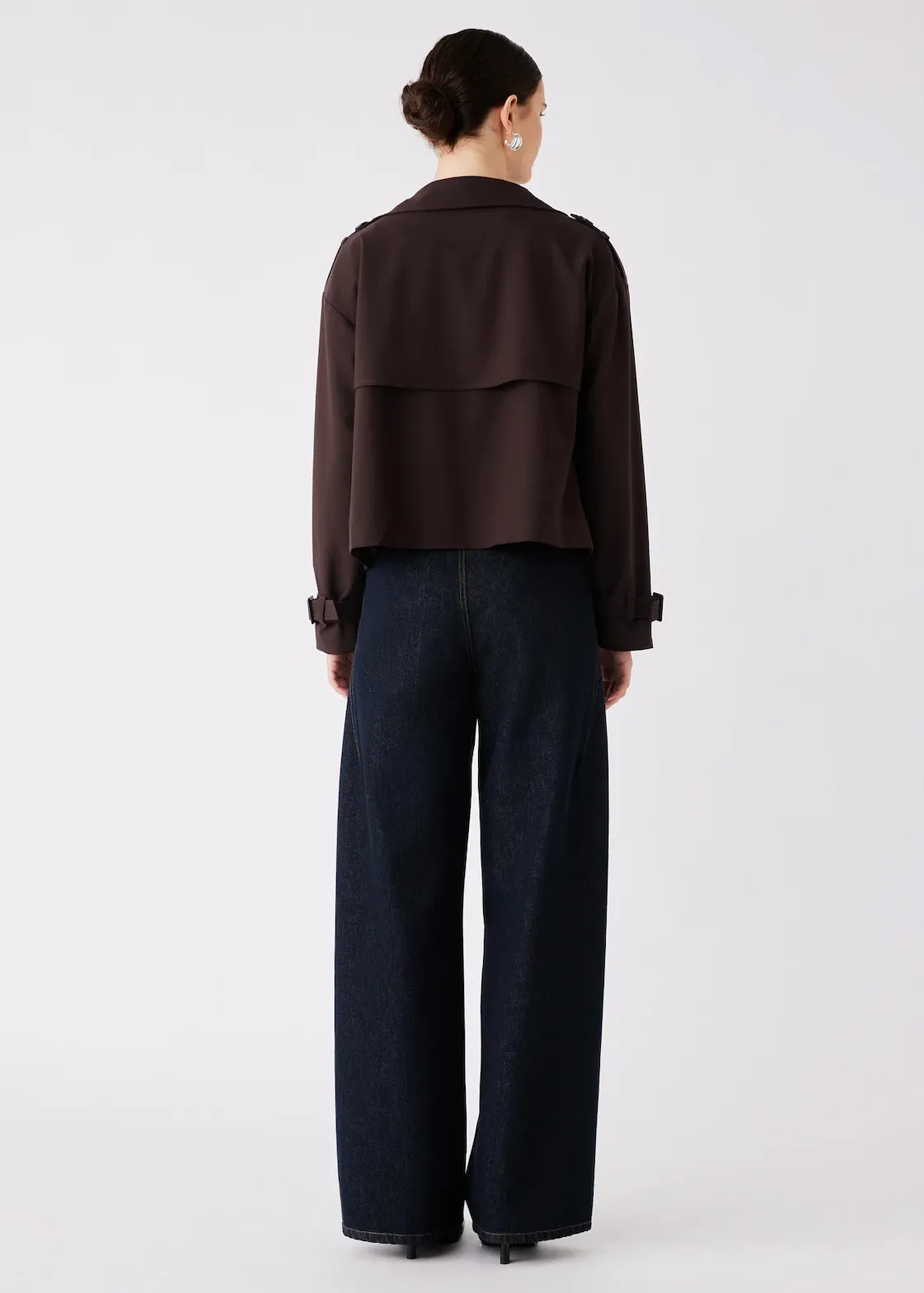 ESMAEE Avenue Cropped Trench - Chocolate