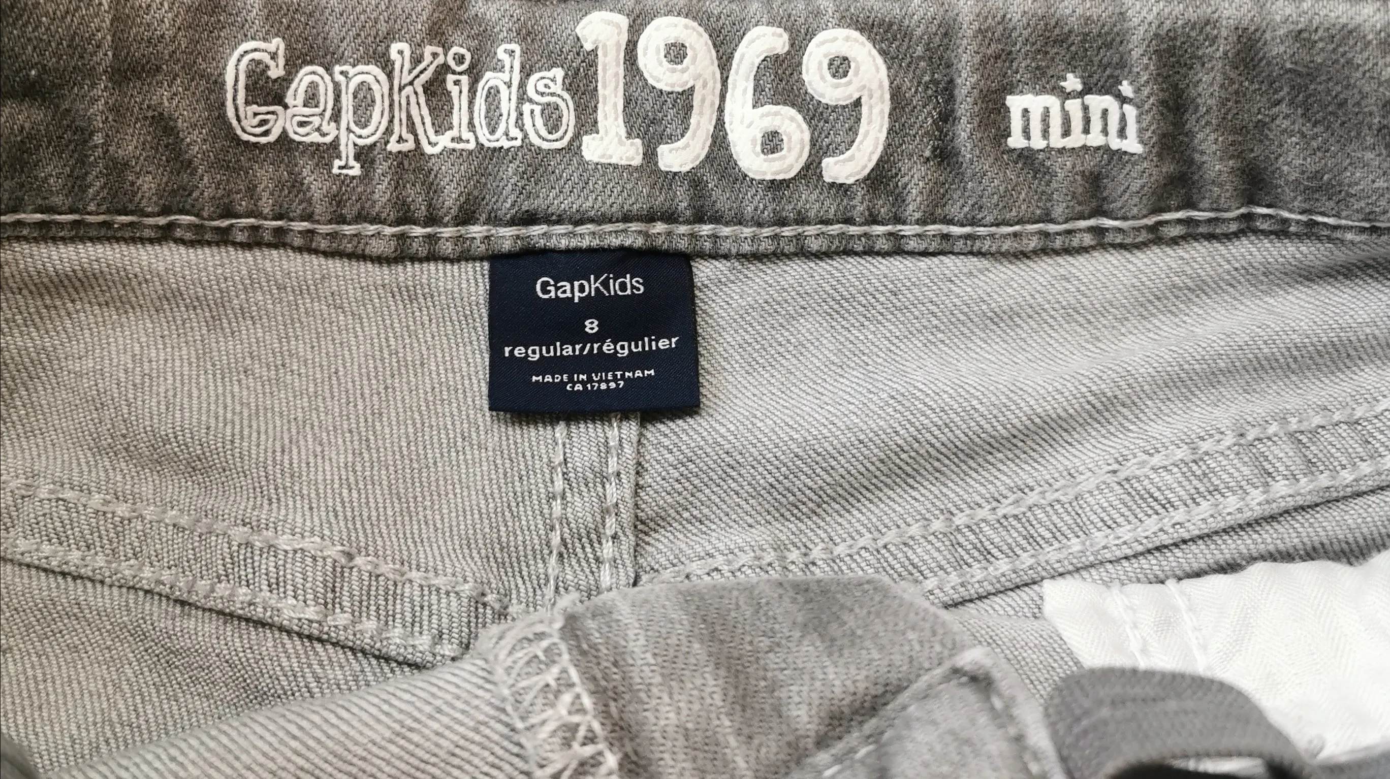 GIRL SIZE 8 YEARS - GAP Kids, Denim Skirt EUC B52