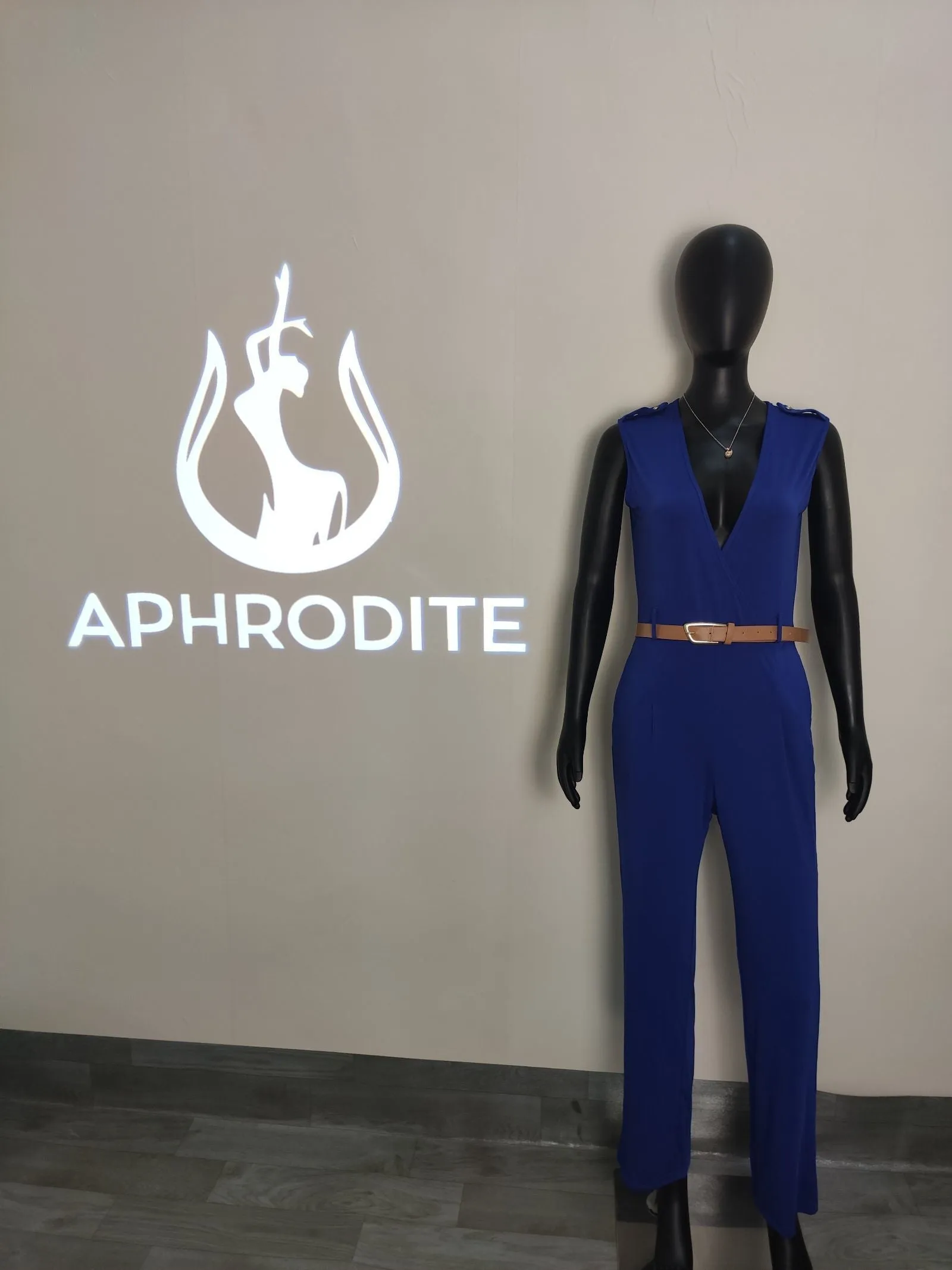 Loose Slim Sleeveless Jumpsuit with Belt AY1150