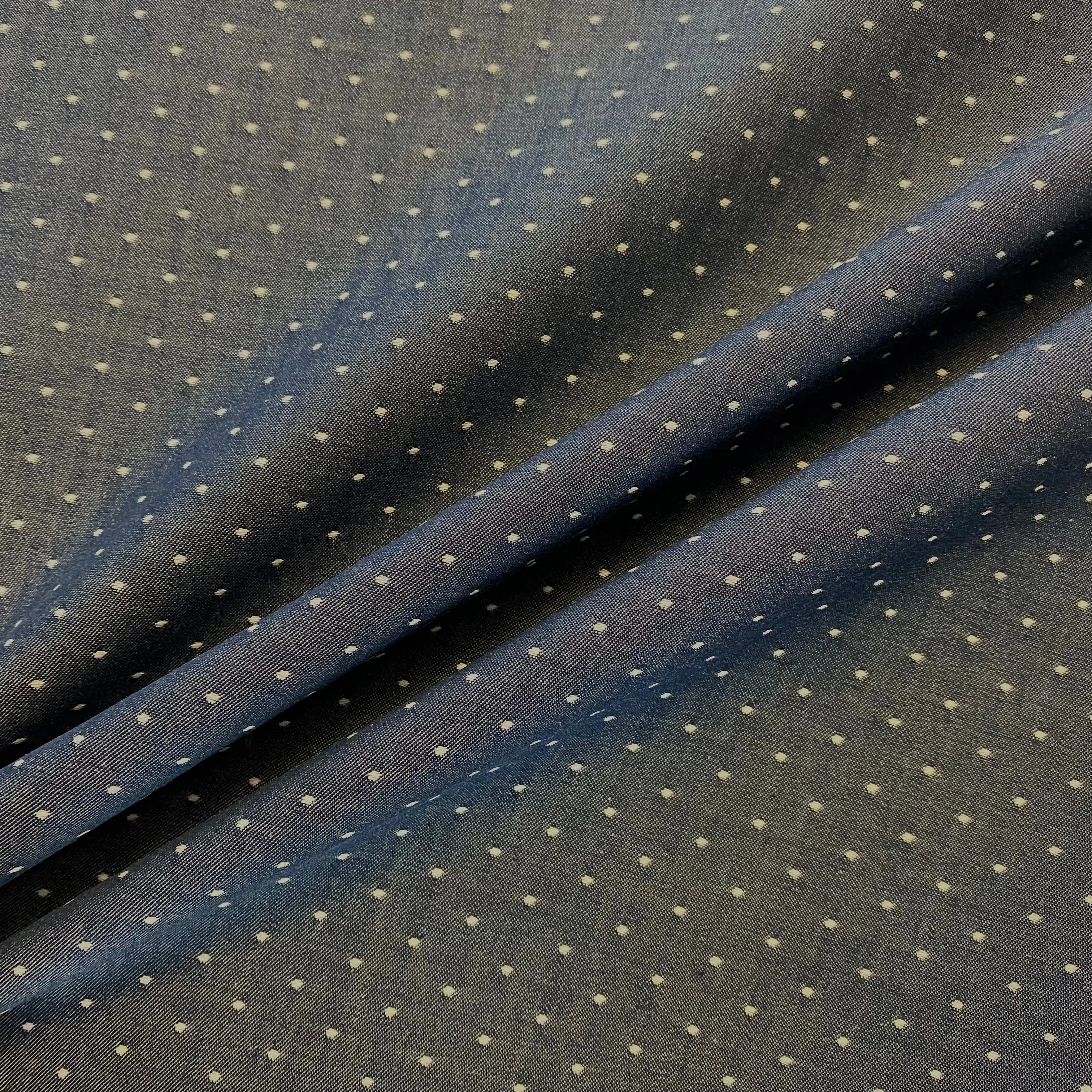 Robert Kaufman - Chambray Dots - Indigo