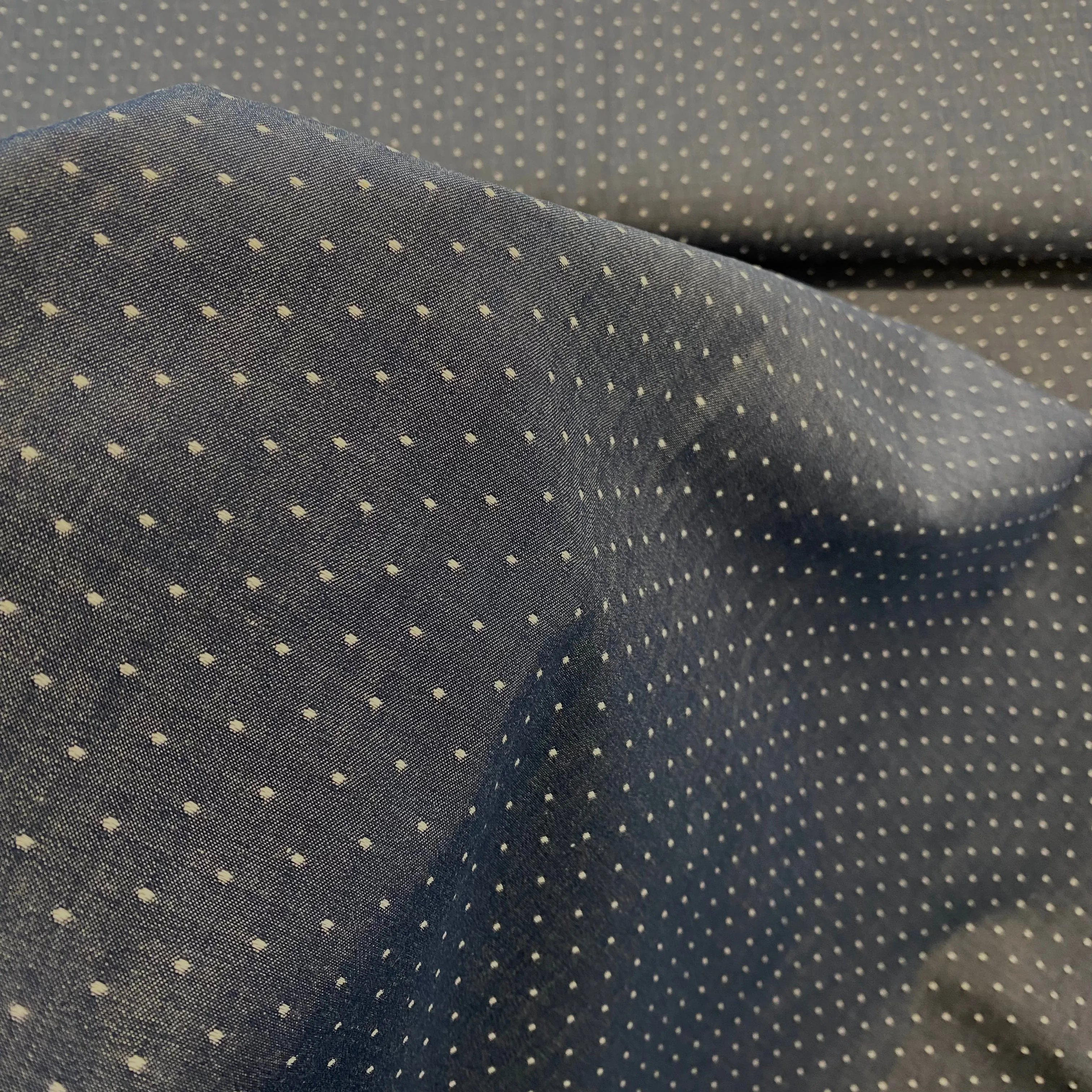 Robert Kaufman - Chambray Dots - Indigo