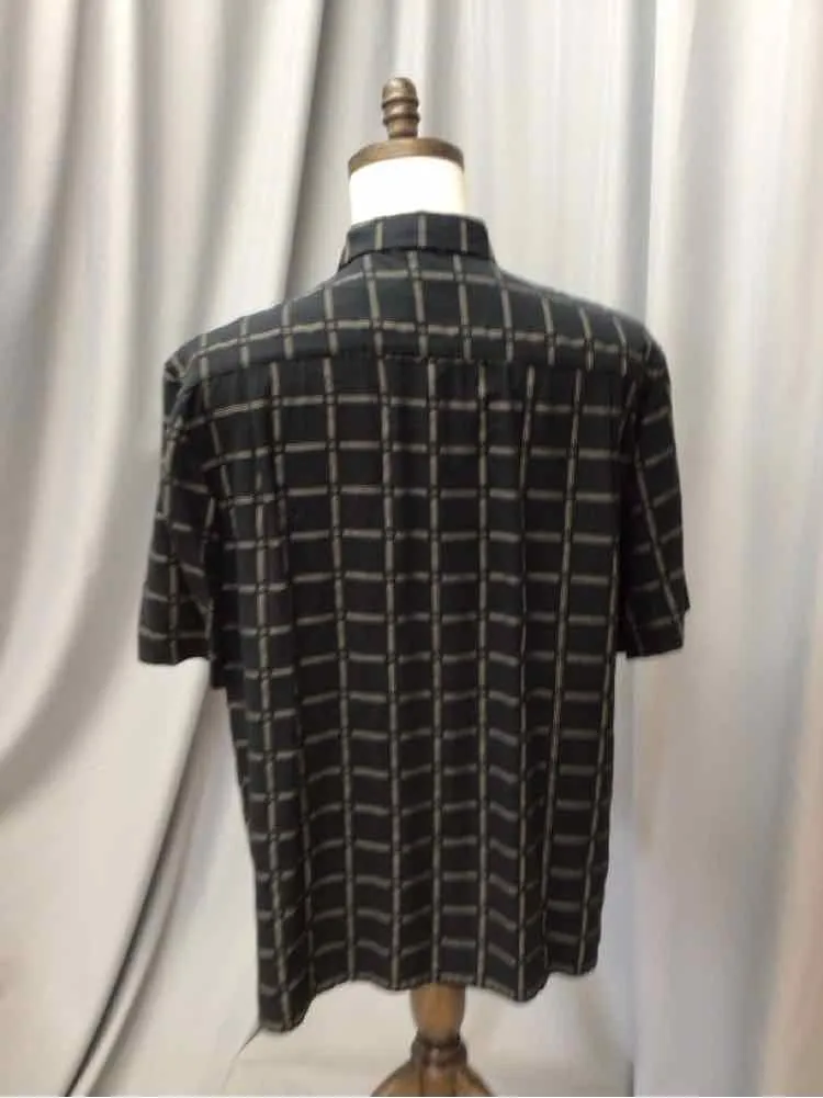 SIZE X LARGE AXIST Men's SHIRTS
