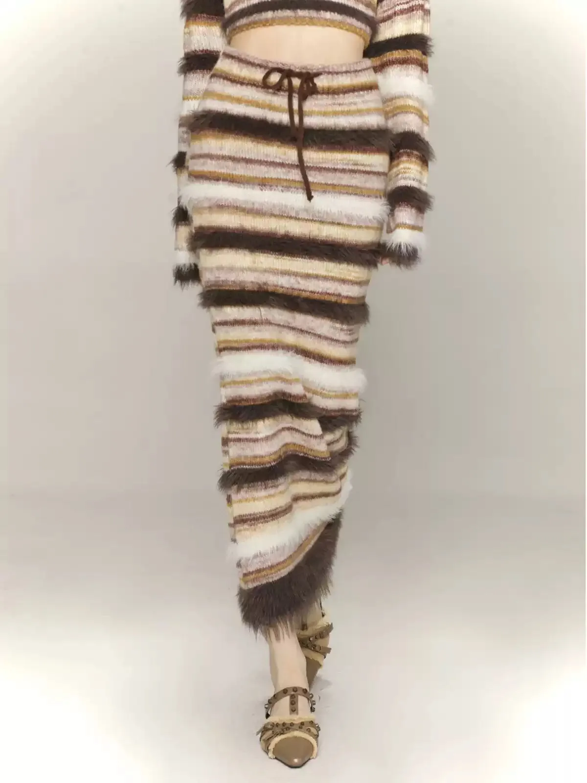 Striped knitted A-line hip skirt