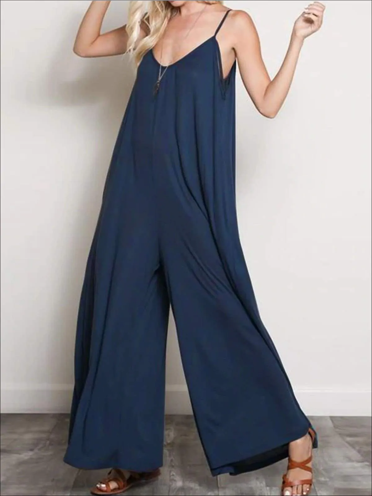 Women's Casual V-Neck Sleeveless Oversized Jumpsuit
