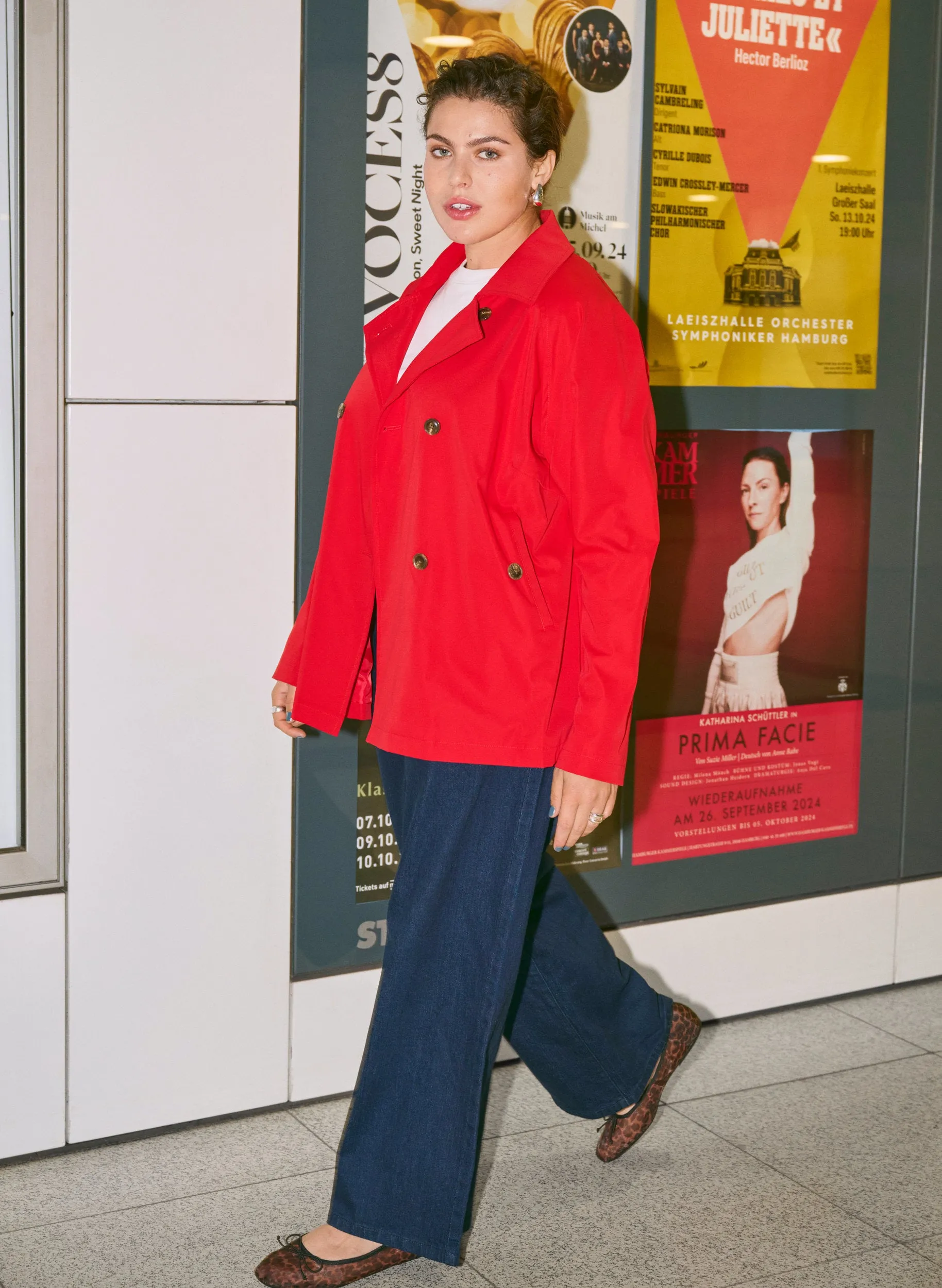 Zizzi Canillas Jacket in Red
